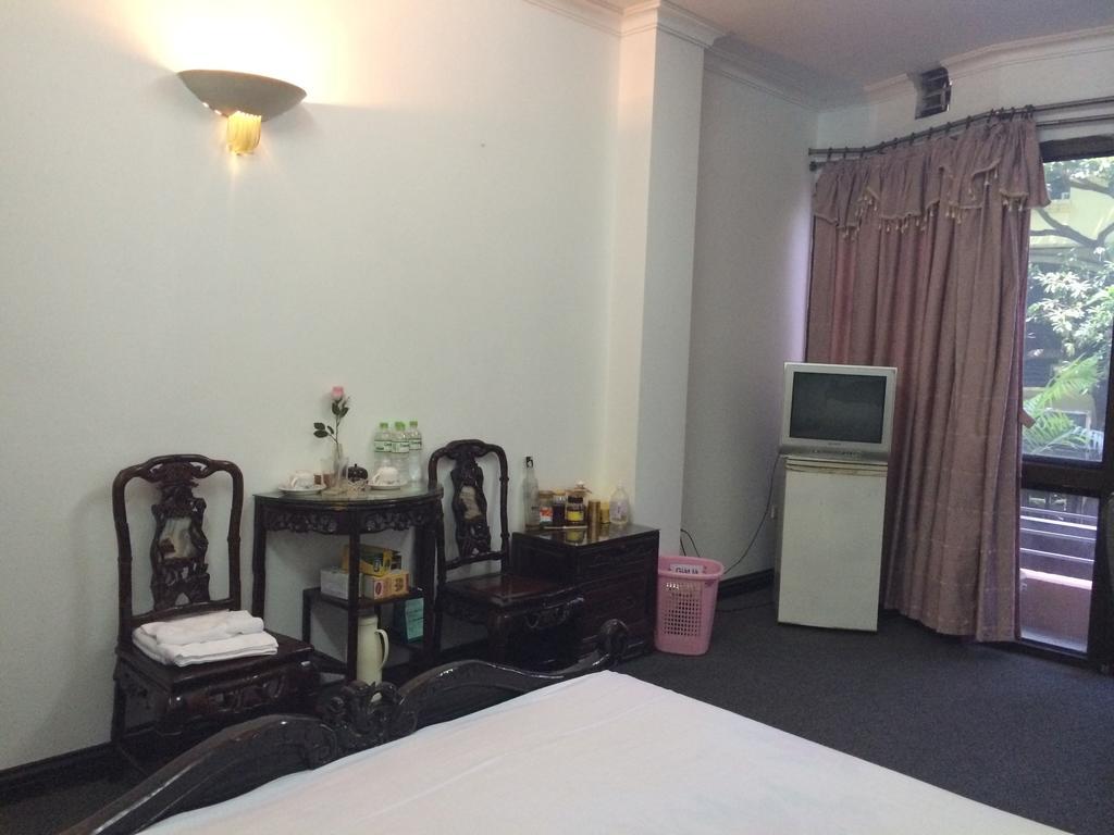 Ngoc Linh Hotel Hanoi Exterior foto